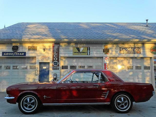 Ford Mustang 1966 image number 14