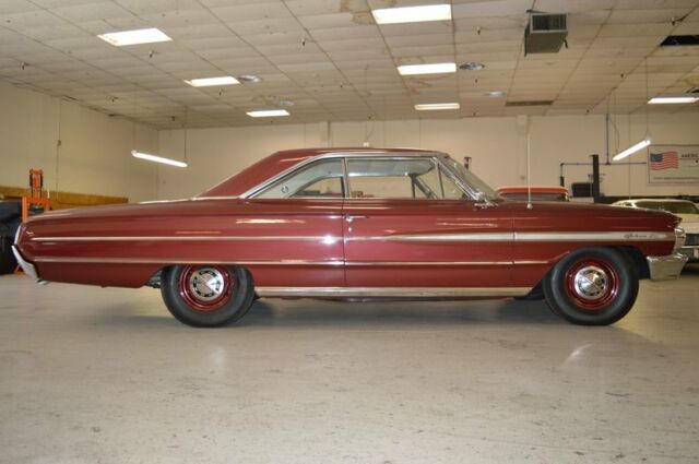 Ford Galaxie 1964 image number 29