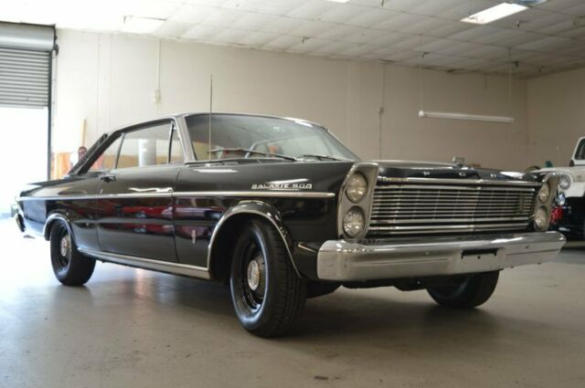 Ford Galaxie 1965 image number 32