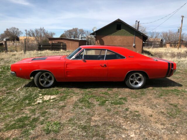 Dodge Charger 1968 image number 4