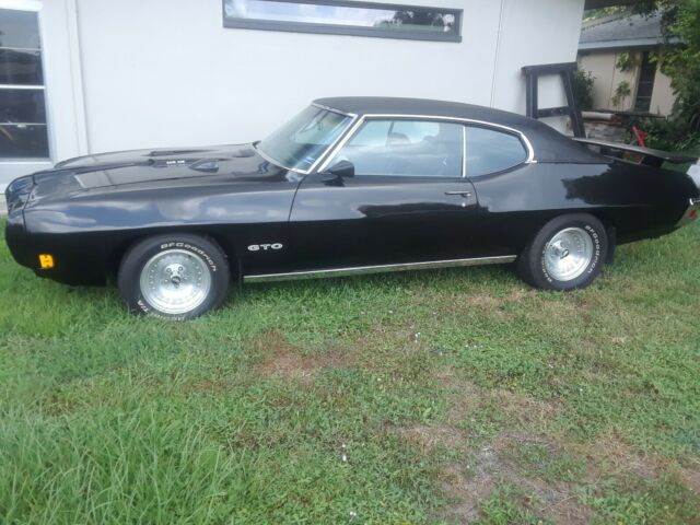 Pontiac GTO 1970 image number 0