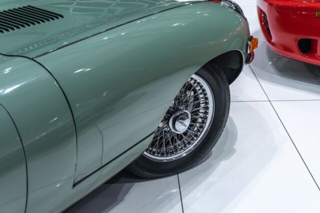 Jaguar XKE Series II Roadster 1970 image number 12