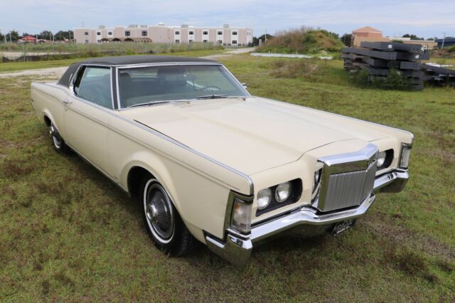 Lincoln Continental 1969 image number 29