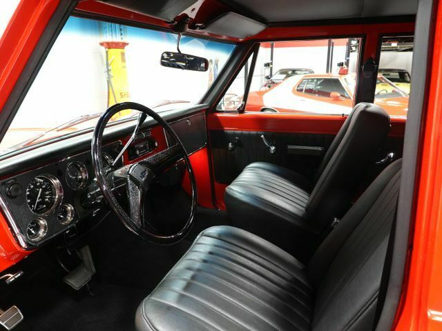 Chevrolet Suburban 1970 image number 13