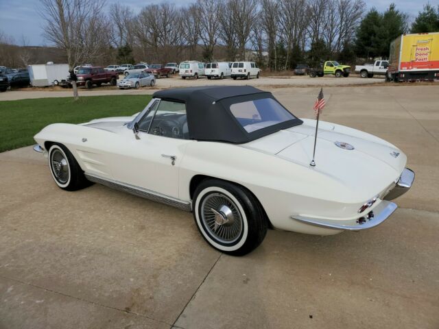 Chevrolet Corvette 1963 image number 10