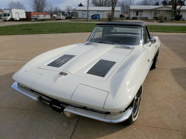 Chevrolet Corvette 1963 image number 2