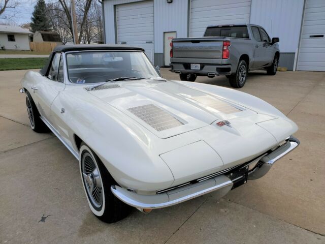 Chevrolet Corvette 1963 image number 27