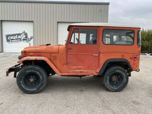 Toyota Land Cruiser 1974 image number 31