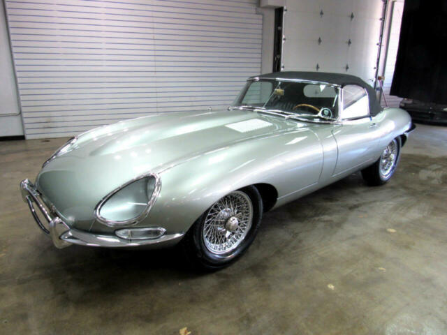 Jaguar XK-E 1967 image number 11