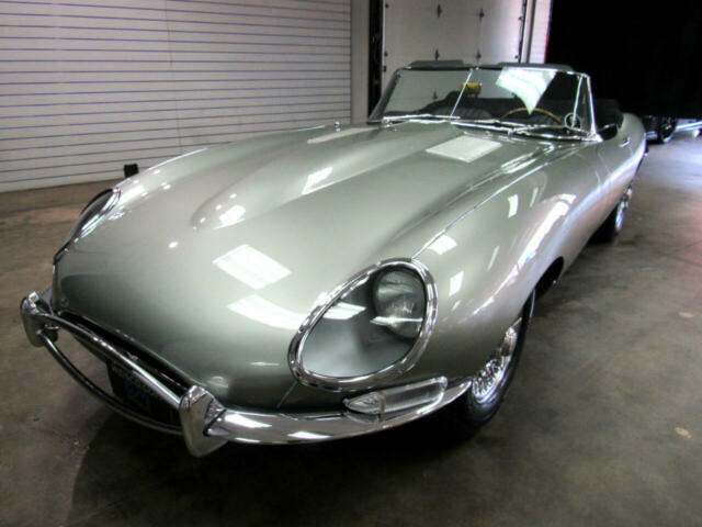 Jaguar XK-E 1967 image number 23