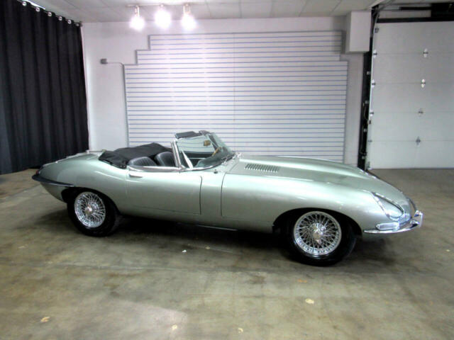 Jaguar XK-E 1967 image number 3