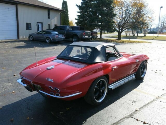 Chevrolet Corvette 1963 image number 11