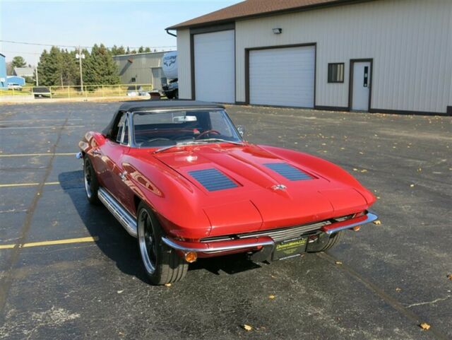 Chevrolet Corvette 1963 image number 18