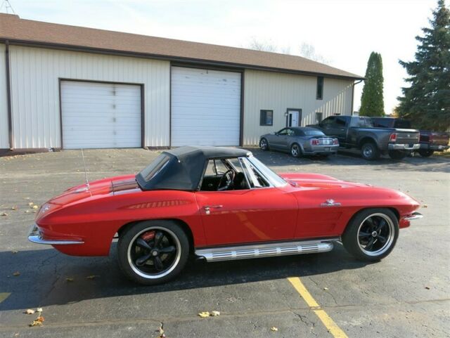 Chevrolet Corvette 1963 image number 37