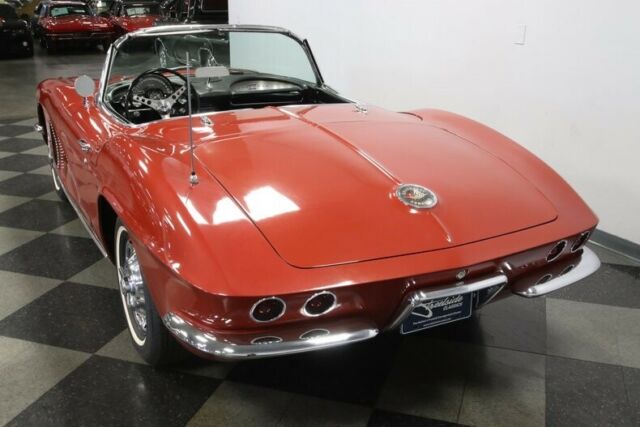 Chevrolet Corvette 1962 image number 10