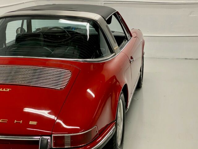 Porsche 911 1970 image number 30