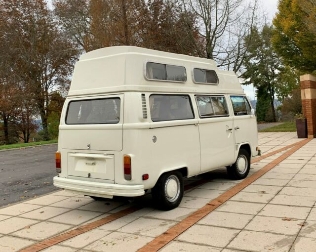 Volkswagen Bus/Vanagon 1976 image number 3