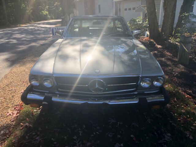 Mercedes-Benz SL-Class 1978 image number 30