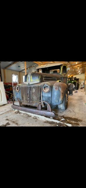 Ford 1 Ton Pickup 1946 image number 16