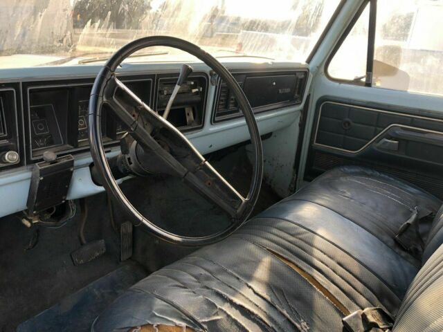 Ford F250 1977 image number 18