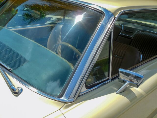 Ford Thunderbird 1964 image number 3