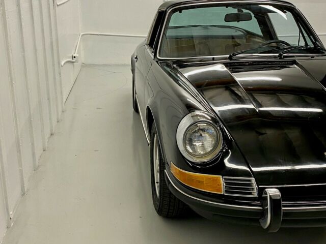 Porsche 911 1971 image number 3