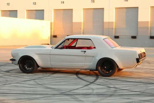 Ford Mustang 1965 image number 6