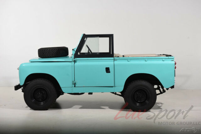 Land Rover Safari 1967 image number 14