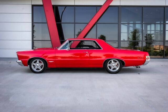 Pontiac GTO 1965 image number 2