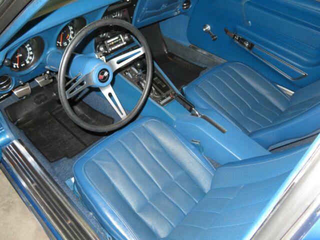 Chevrolet Corvette 1971 image number 11