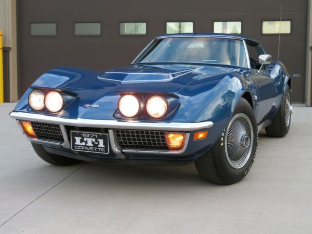 Chevrolet Corvette 1971 image number 27