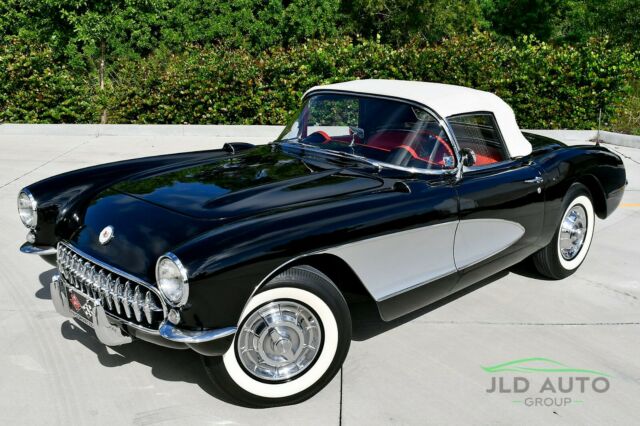 Chevrolet Corvette 1957 image number 27