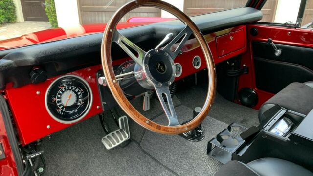 Ford Bronco 1972 image number 14