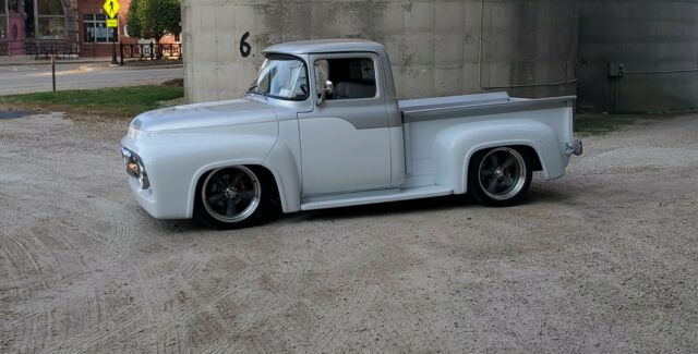 Ford F-100 1956 image number 0