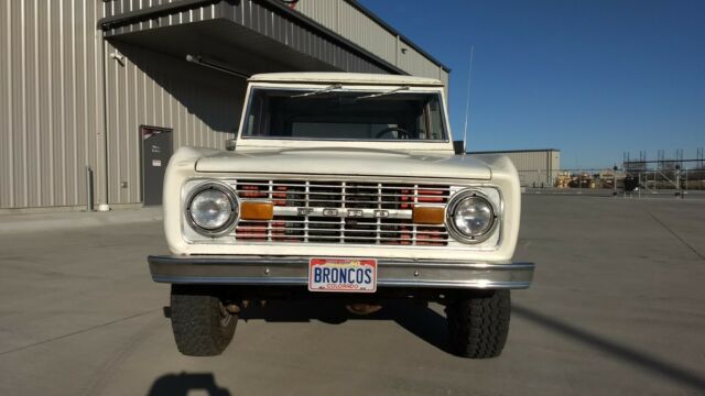 Ford Bronco 1975 image number 25