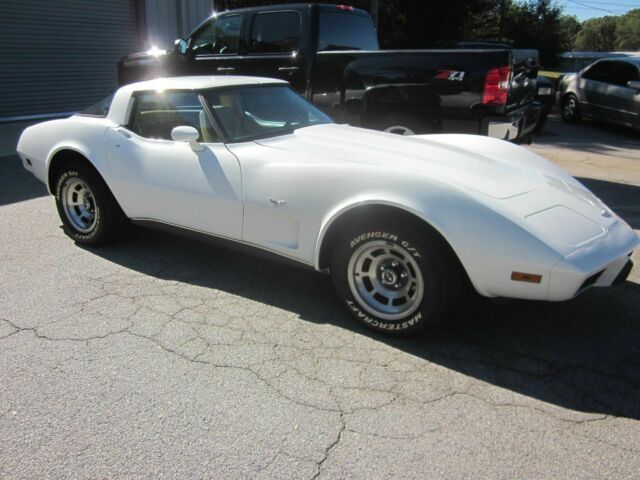 Chevrolet Corvette 1979 image number 31