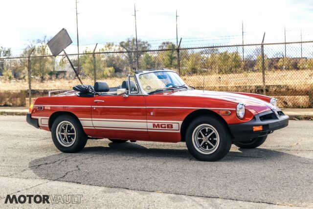 MG MGB 1977 image number 21