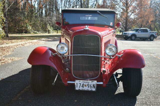 Ford Cabriolet 1932 image number 29