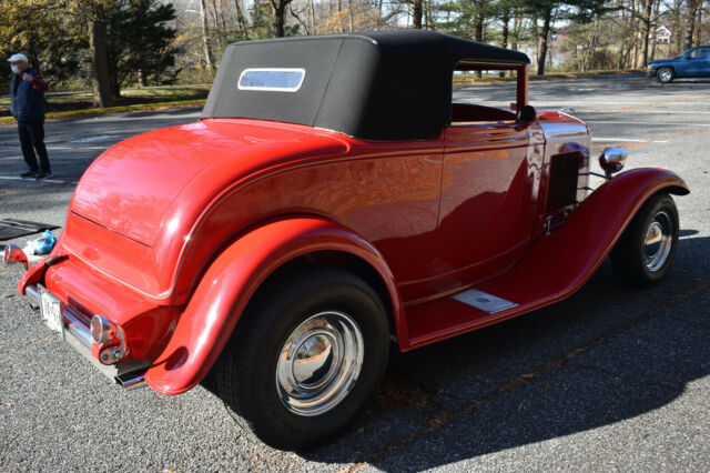 Ford Cabriolet 1932 image number 3