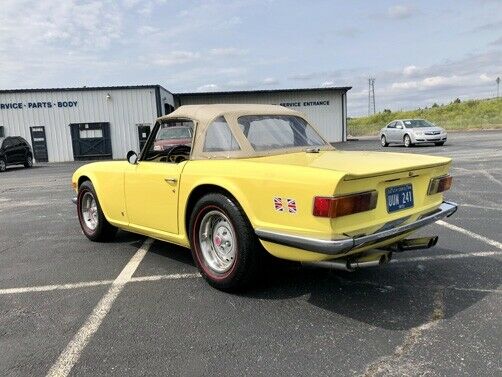 Triumph TR-6 1973 image number 4