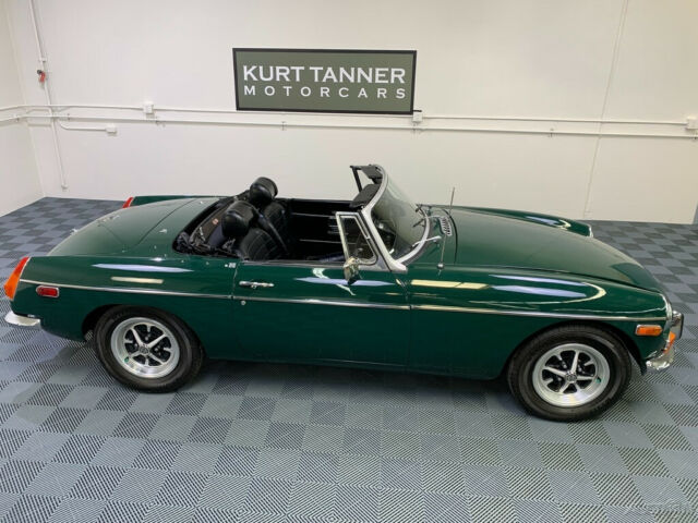 MG MGB 1973 image number 19