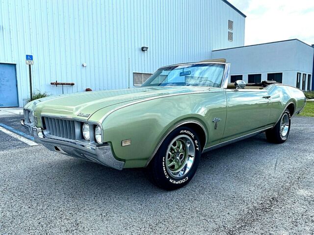 Oldsmobile Cutlass 1969 image number 10