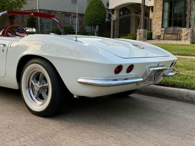 Chevrolet Corvette 1961 image number 7