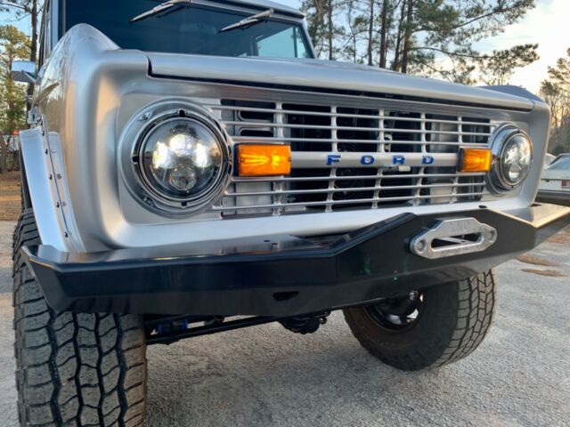 Ford Bronco 1977 image number 29