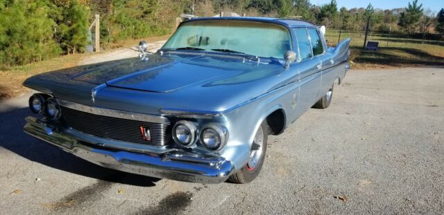 Chrysler Imperial 1961 image number 35