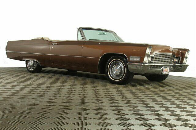 Cadillac CONVERTIBLE 1968 image number 2