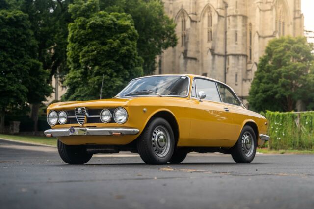 Alfa Romeo GTV 1750 1969 image number 0