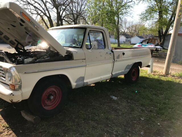 Ford F-250 1967 image number 0