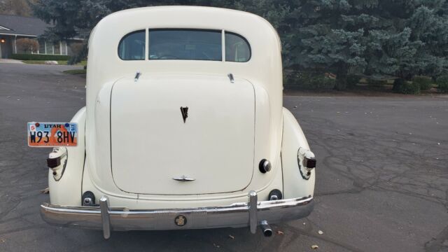 Cadillac Series 75 1937 image number 25