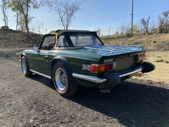 Triumph TR-6 1975 image number 28